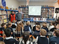 12 апреля в Центральной детской библиотеке прошел большой праздник, посвященный Дню космонавтики. Для ребят 1-а/8 МБОУ СОШ №11 была подготовлена презентация об основоположнике космоса, первом космонавте, планетах.