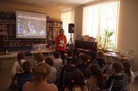 15 февраля в Центральной детской библиотеке для первоклассников  МБОУ СОШ  №11 прошла беседа "Для самых любопытных".