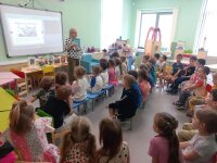 С 16 по 18 апреля сотрудники Нахабинской городской библиотеки провели в детских садах цикл занятий - исторических часов «Боевые друзья», посвященных роли животных в Великой Отечественной войне.