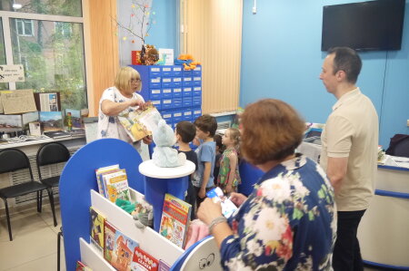 Экскурсию "Добро пожаловать в Дом книги!"
