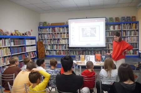 Литературный час «Тот, кто написал будущее», посвященный 105-летию Рэя Брэдбери.