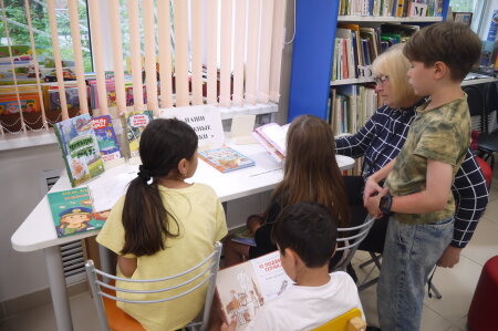 Обзор книжных новинок "По страницам новых книг".