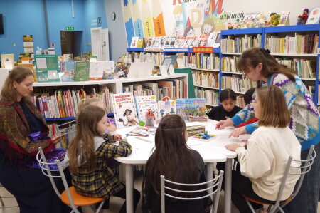 День открытых дверей: Мастер-класс «Чудеса из пластилина: библиотека»