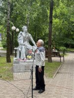 Поклонники и авторы звонких строк собрались сегодня в красногорской центральной библиотеке на творческую встречу "Пушкин и Даль. Дружба длиною в жизнь".